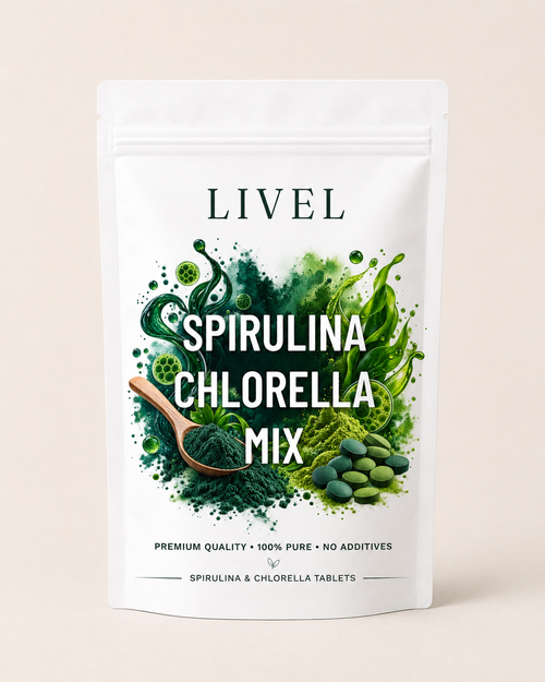LIVEL spirulinos ir chlorelos tablečių mišinio pakuotė su miltelių ir tablečių iliustracija